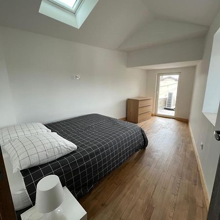Superbe maison de ville, rénovée à 15 min de Lyon Saint-Symphorien-dʼOzon Extérieur photo