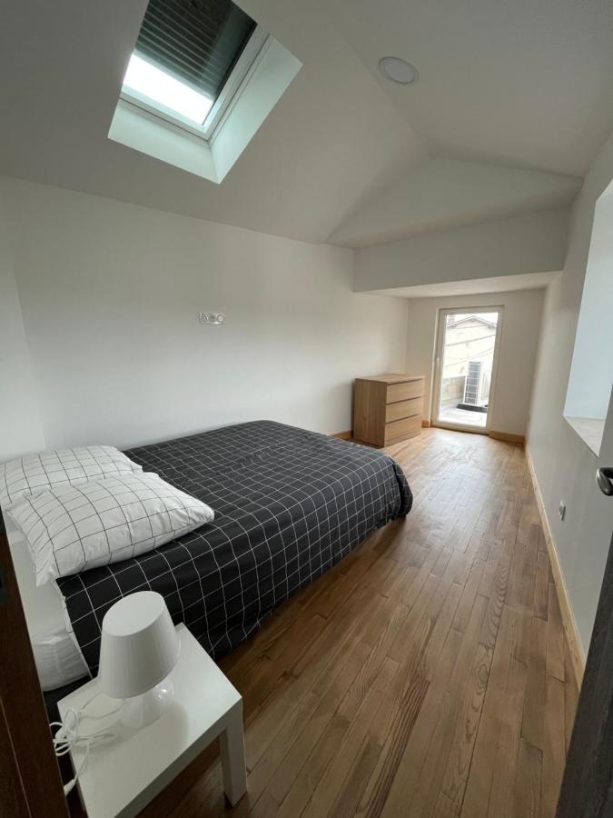 Superbe maison de ville, rénovée à 15 min de Lyon Saint-Symphorien-dʼOzon Extérieur photo