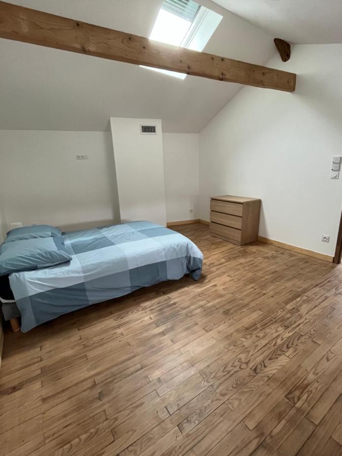 Superbe maison de ville, rénovée à 15 min de Lyon Saint-Symphorien-dʼOzon Extérieur photo